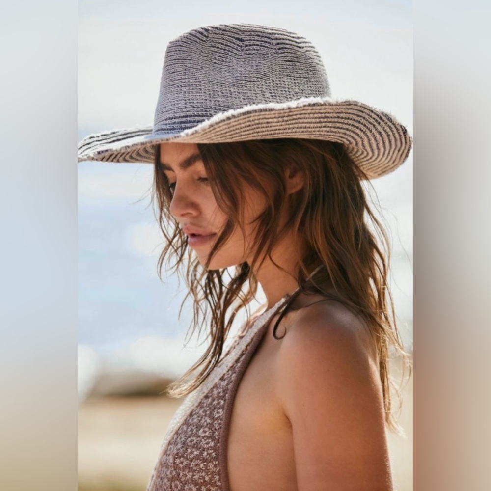 Free People ~ ‘Dylan Distressed Cowboy Hat’ Navy Blue/White ~ One Size * NWT * - Picture 9 of 16